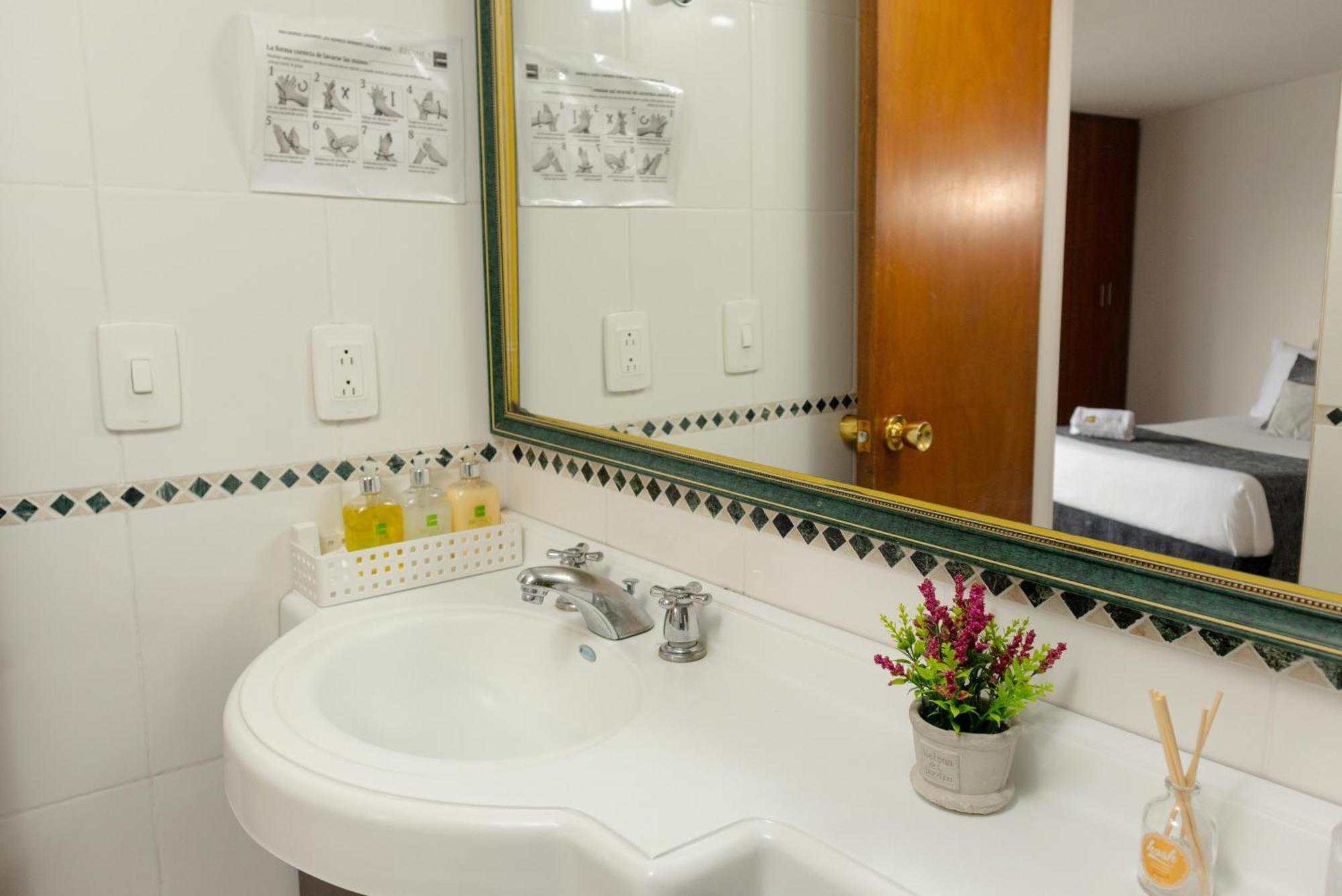 Hotel Regine'S Manizales Luaran gambar